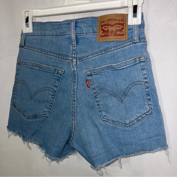 Levi’s High Waisted Shorts Size 24 Levi’s Cut Off Stretchy Denim - Picture 6 of 7